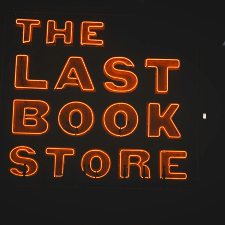 The last book store